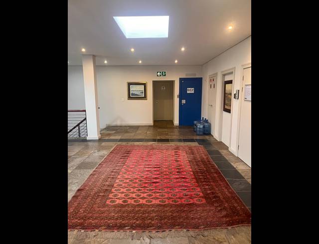 234M² OFFICE TO LET IN WESTLAKE